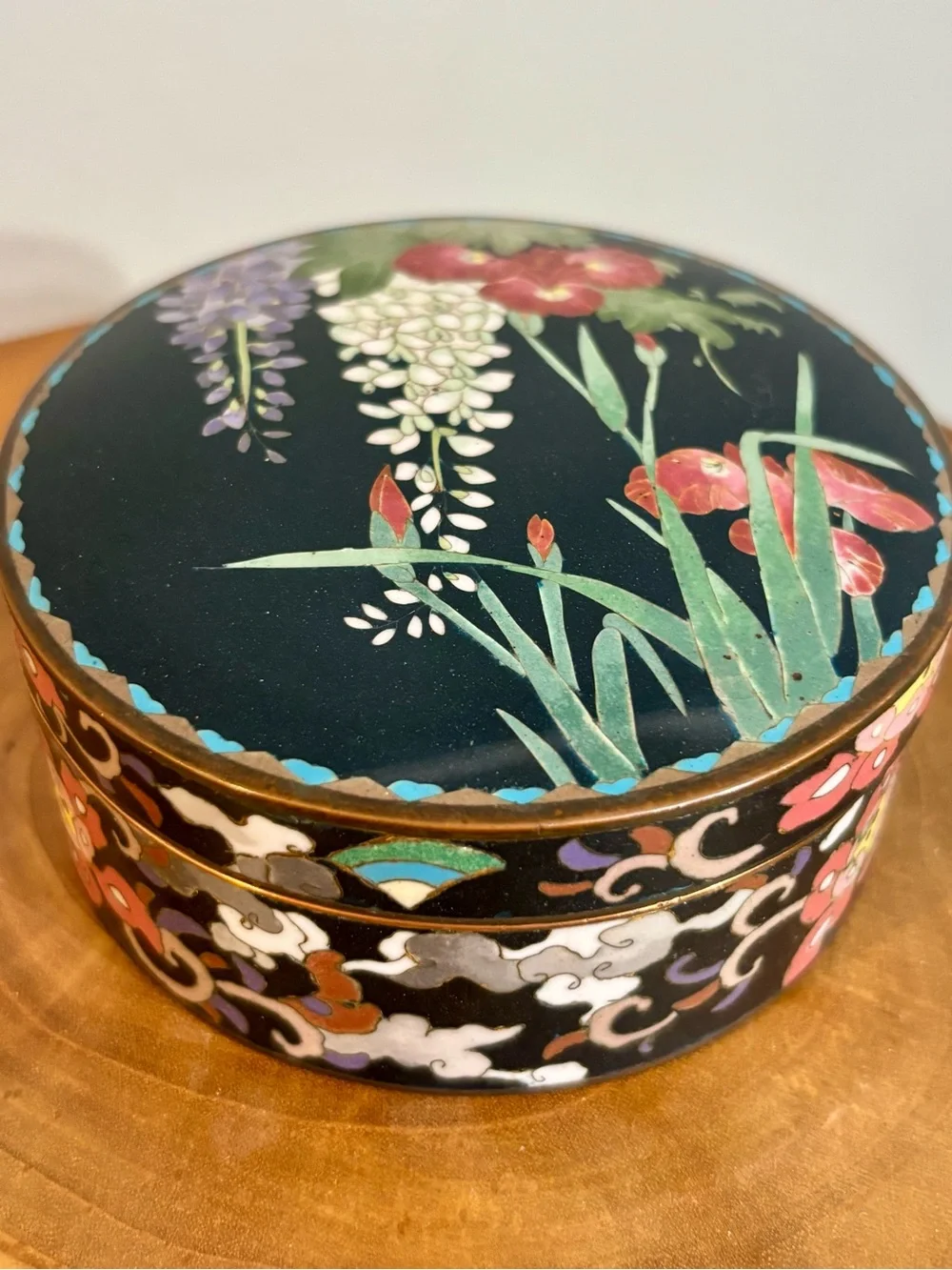 Vintage Cloisonné Enamel Trinket Box Flowers floral turquoise interior beautiful